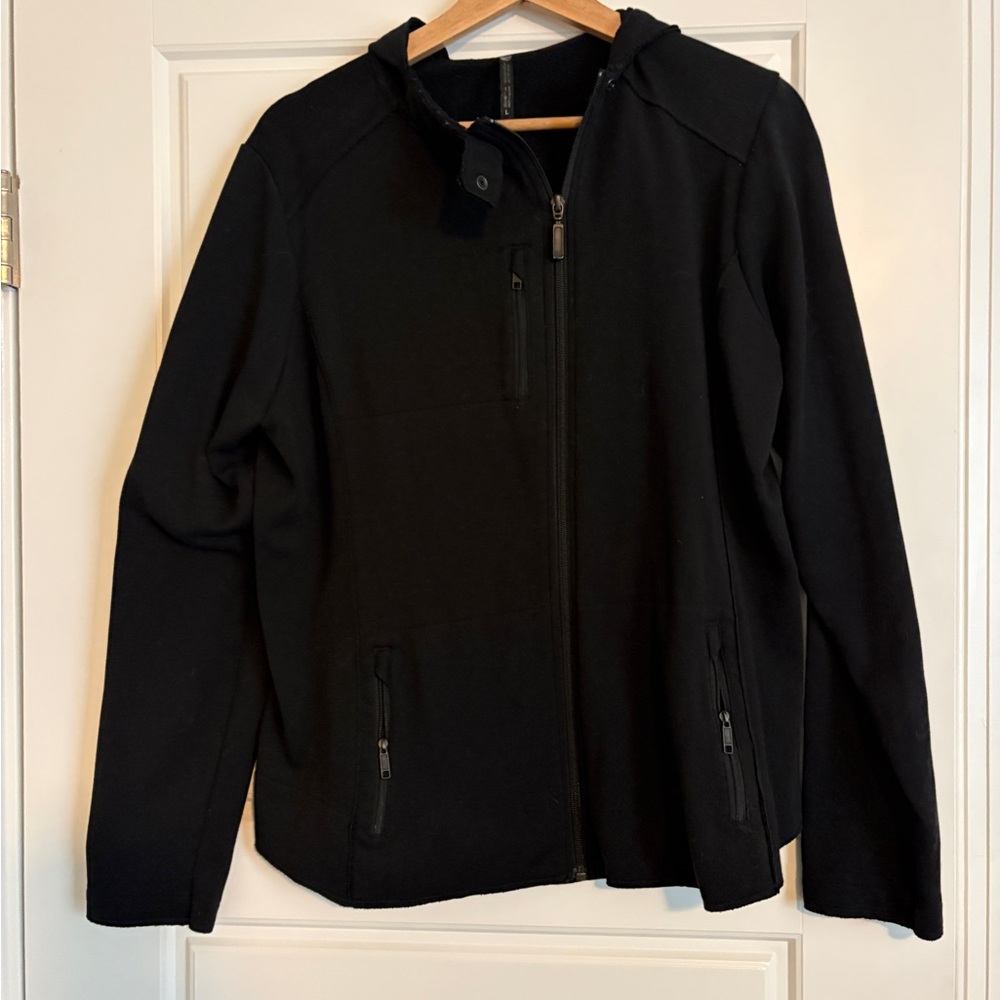Kuhl Black Women's Lightweight sweatshirt